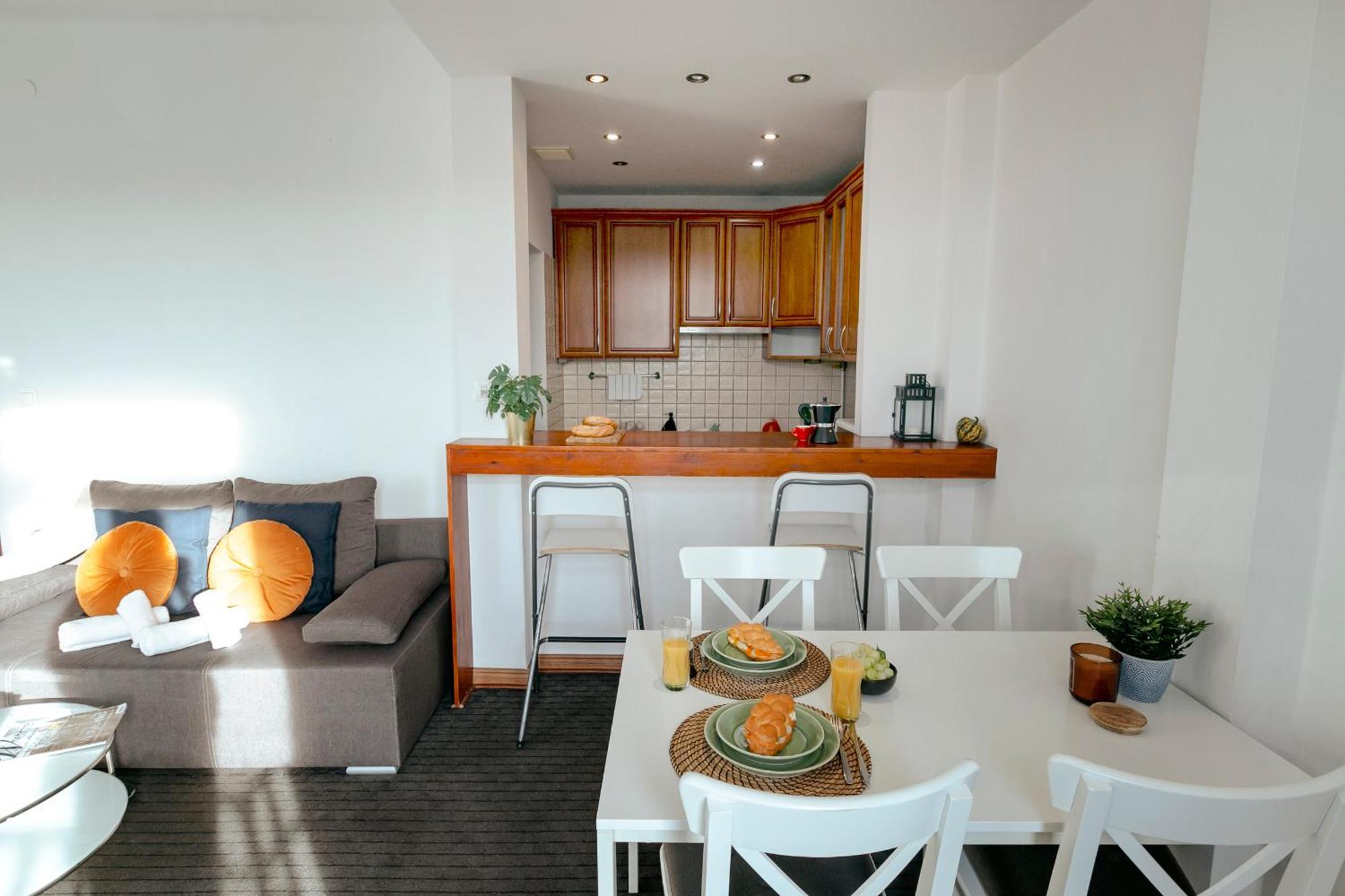 Plac Konstytucji 6 Orange - Apartament Dla 4 Osob - Bezplatny Parking - Free Parking - Piekny Widok Na Panorame Warszawy Warschau Buitenkant foto